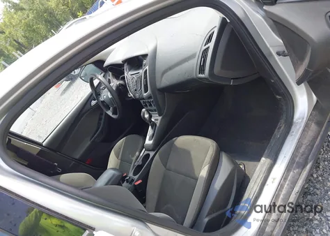 2014 Ford Focus Se z USA, uszkodzony, nr VIN 1FADP3F26EL248546